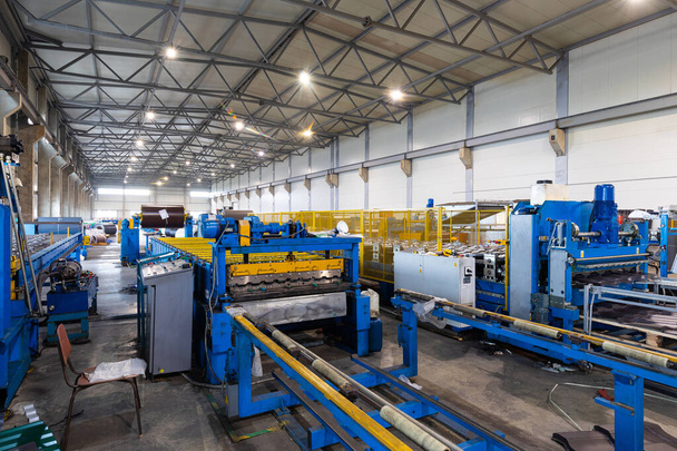 equipamento da indústria de produção de metal no fundo de fabricação, indústria do armazém - Foto, Imagem