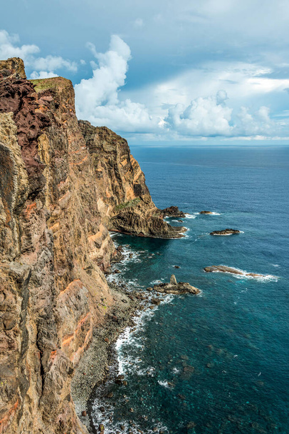 View of rocky cliffs clear water of Atlantic Ocean at Ponta de Sao Lourenco, the island of Madeira, Portugal - Fotoğraf, Görsel