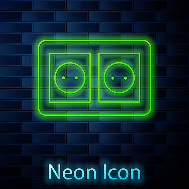 Icona luminosa neon presa elettrica isolato su sfondo muro di mattoni. Presa di corrente. Simbolo di Rosetta. Vettore. - Vettoriali, immagini
