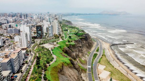 Vista aérea da costa de Miraflores em Lima - Peru. - Foto, Imagem