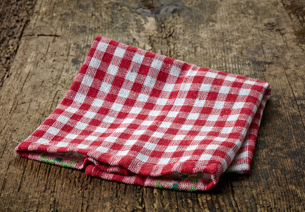 servilleta de algodón rojo
 - Foto, Imagen
