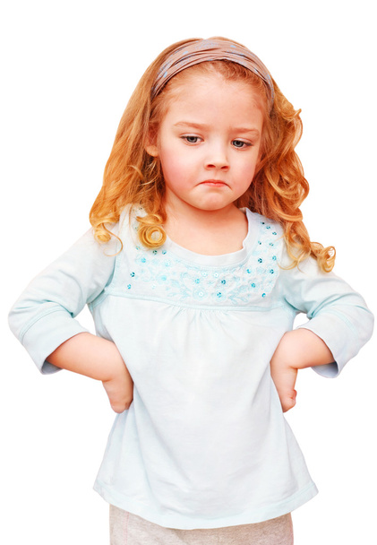 Несчастная маленькая девочка на белом фоне
 - Фото, изображение