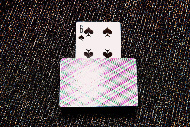 古典的なカードゲーム。スペード6枚のカードのデッキ - 写真・画像