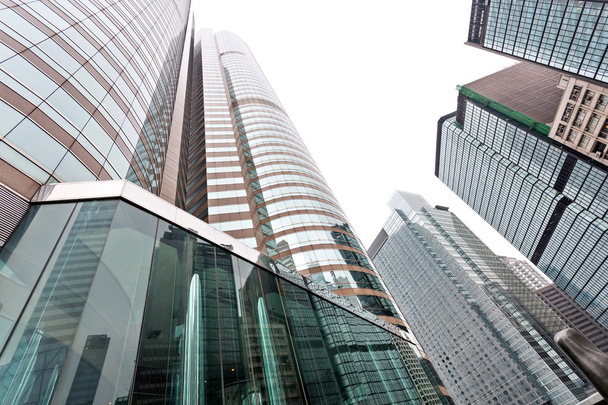 Moderní skleněné siluety mrakodrapů ve městě - Fotografie, Obrázek