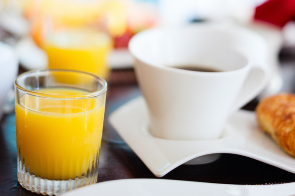 кофе и апельсиновый сок
 - Фото, изображение