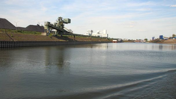 puerto interior Duisburg Alemania Europa - Foto, imagen