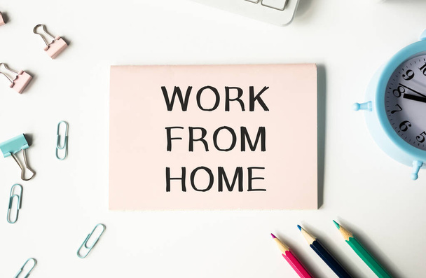 Work from home message on today page - Foto, afbeelding