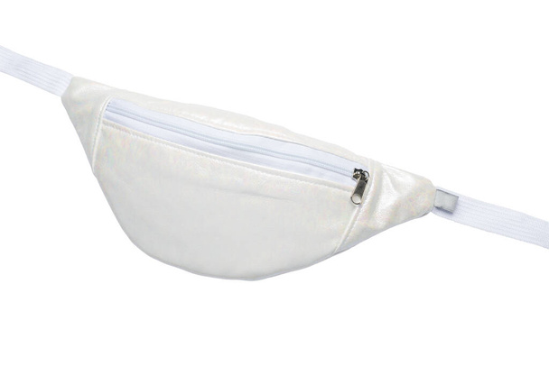 Bílý pásek taška izolované na bílém pozadí. Detailní záběr - Fotografie, Obrázek