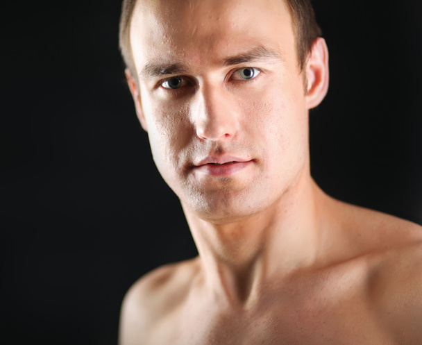 Portrait of a naked muscular man, - Φωτογραφία, εικόνα