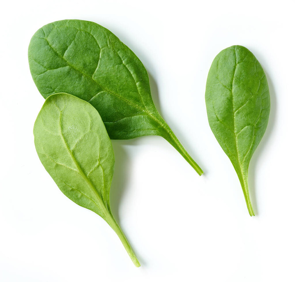 fresh green spinach leaves isolated on white background, top view - Fotoğraf, Görsel