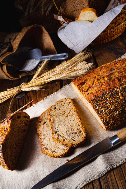 Flaxseed bread with a poppy seed and sesame mixture - Fotografie, Obrázek