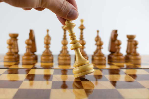 a check the white king on the chess field - Φωτογραφία, εικόνα