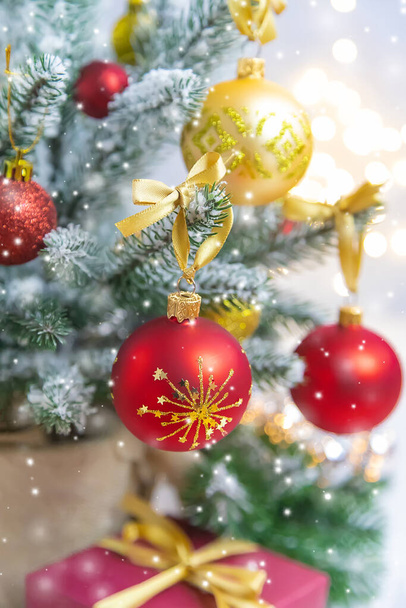 Christmas background greeting card with beautiful decor. Selective focus. - Foto, Imagen