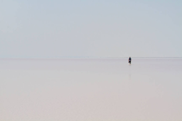 Le lac Salt est le deuxième plus grand lac de Turquie - Photo, image