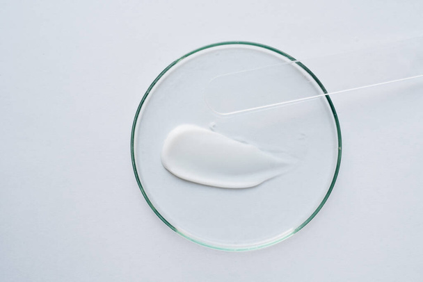 questões médicas, creme branco em vidro
 - Foto, Imagem