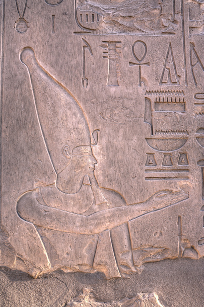 Reliefs im Karnak-Tempel - Foto, Bild