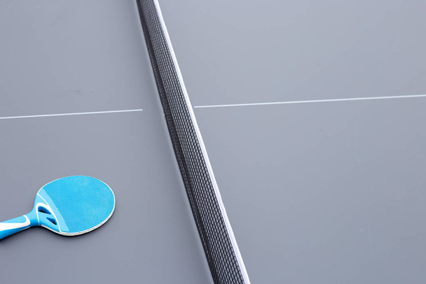 Racchetta e rete per attrezzature da ping pong - Foto, immagini