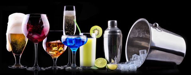 Different alcohol drinks set - Zdjęcie, obraz