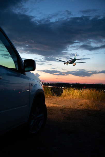 reflektor auta bliká na přistávacím letadle. cestovní doprava - Fotografie, Obrázek