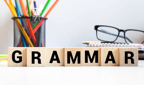 Слово GRAMMAR, виготовлене з будівельних блоків. концепція
 - Фото, зображення