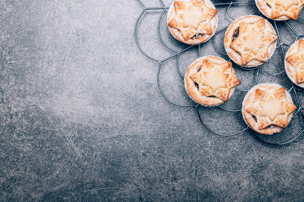 Mince pies, traditional christmas food - Фото, изображение