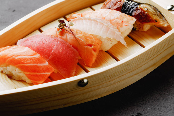 Clsoe up of nigiri sushi on plate - Foto, Imagen