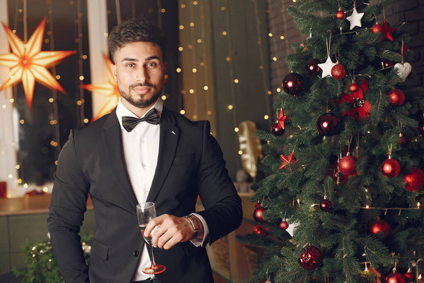 Man in a christmass decorations - Fotografie, Obrázek