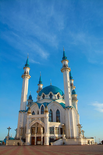 ロシアのタタールスタンにあるカザン・クレムリンのクルシャリフモスク. - 写真・画像