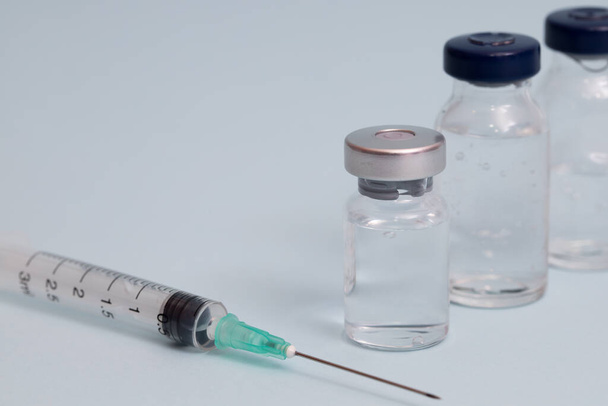 Aşı Aşısı Şırınga Enjeksiyonu Bağışıklık Tedavisini Önleme Coronavirüs Covid 19 Enfeksiyon İlaç Kavramı Covid-19 Aşı Hastalığı Klinik denemeler Aşılama İlacı. - Fotoğraf, Görsel