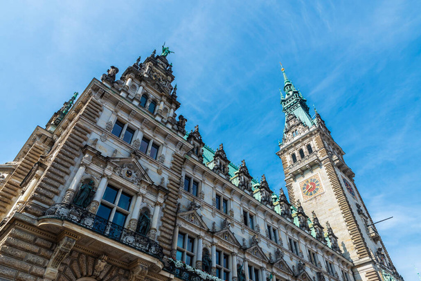 Фасад Гамбургской ратуши в центре Гамбурга, Германия - Фото, изображение