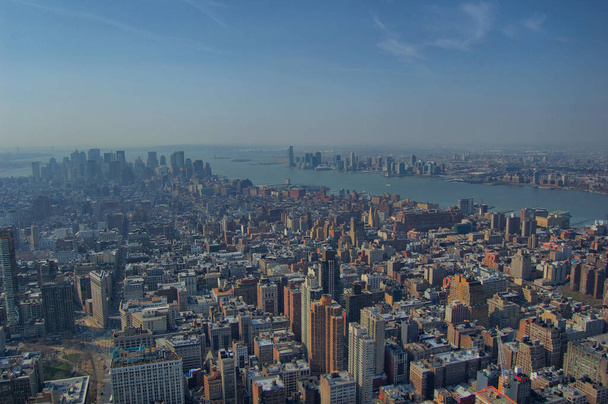 Vistas de Manhattan, Nueva York. - Zdjęcie, obraz