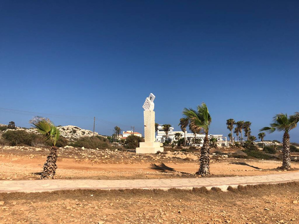 monumento en Ayia NAPA Chipre - Foto, imagen