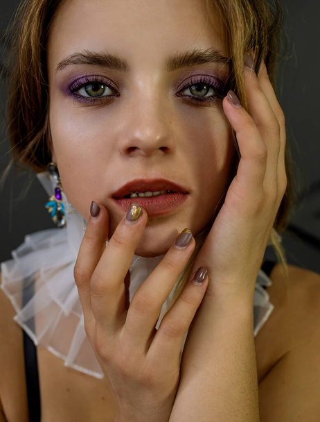 Retrato de moda de mulher loira com maquiagem de beleza - Foto, Imagem