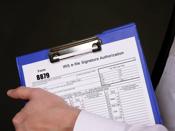 Form 8879 IRS e-file Signature Authorization - Fotografie, Obrázek