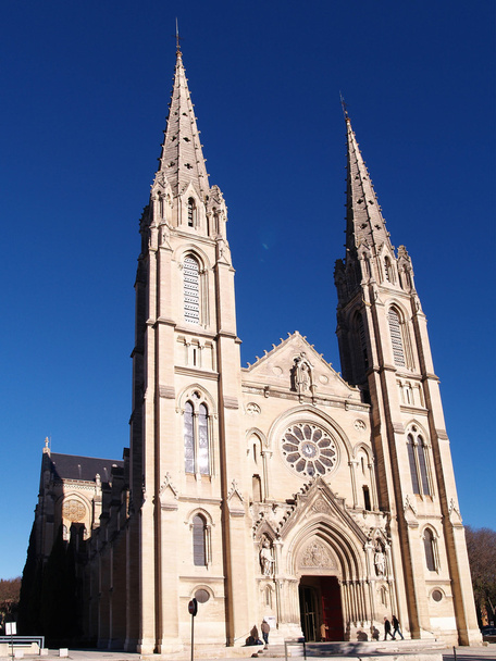 gotische Kathedrale in Nimes, Frankreich - Foto, Bild