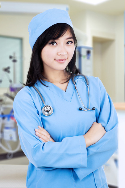 Attractive female surgeon - Foto, imagen