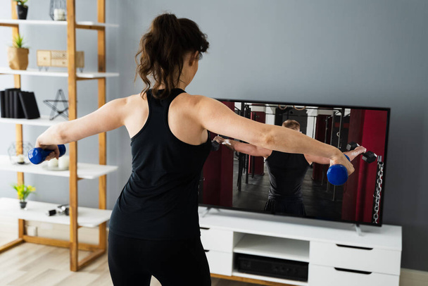 Online TV Home Fitness Workout And Exercise - Fotografie, Obrázek