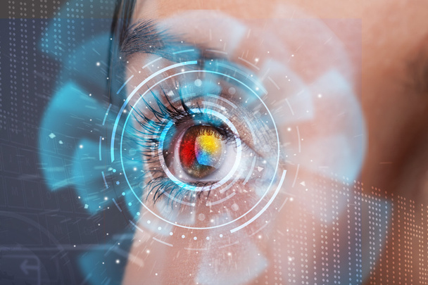 Tulevaisuuden nainen kyberteknologia silmäpaneeli käsite
 - Valokuva, kuva