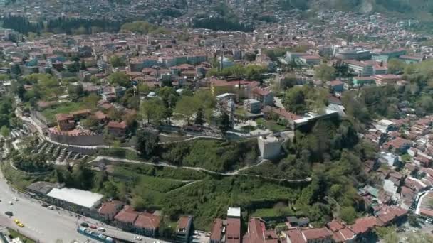 Bursa Şehri 'nin Türkiye' deki hava manzarası. Türkiye 'de 4K Görüntüsü - Video, Çekim