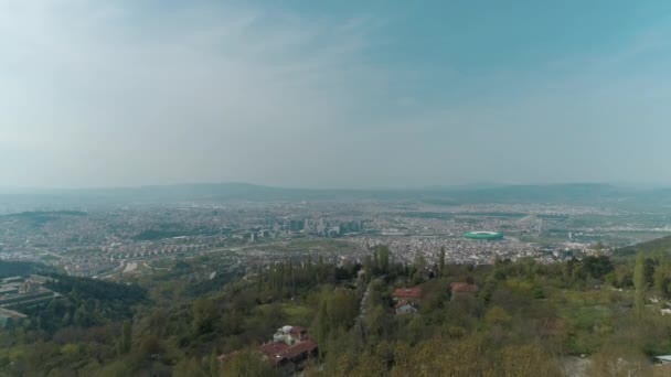 Vista aérea del Paisaje de la Ciudad de Bursa en Turquía. Filmación 4K en Turquía - Metraje, vídeo