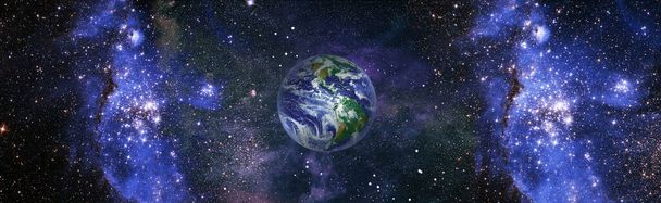 Vista del planeta Tierra. The World Globe from Space en un campo estelar que muestra el terreno y las nubes. Elementos de esta imagen son proporcionados por la NASA - Foto, imagen