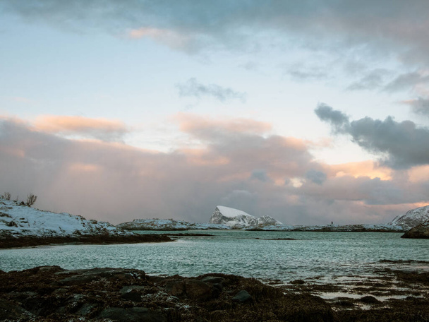 Landscape in wintertime near Sommaroya on the island Kvaloya in Norway. - Fotoğraf, Görsel