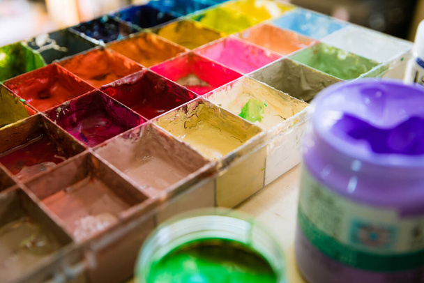 Beautiful pigments need to be colorful3. - 写真・画像
