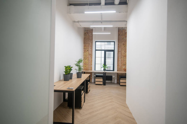 Picture of a modern office with white furniture - Foto, afbeelding