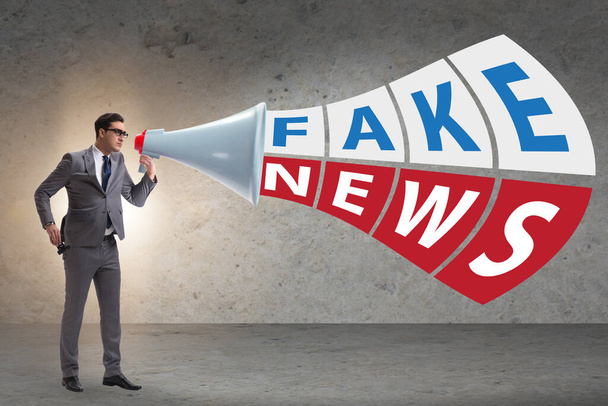 Fake news käsite tiedon manipulointi käsite - Valokuva, kuva