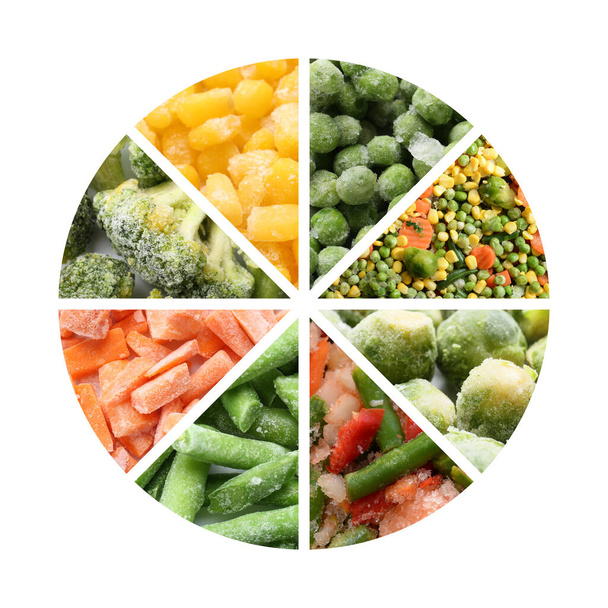 Collage de diferentes verduras congeladas sobre fondo blanco - Foto, imagen