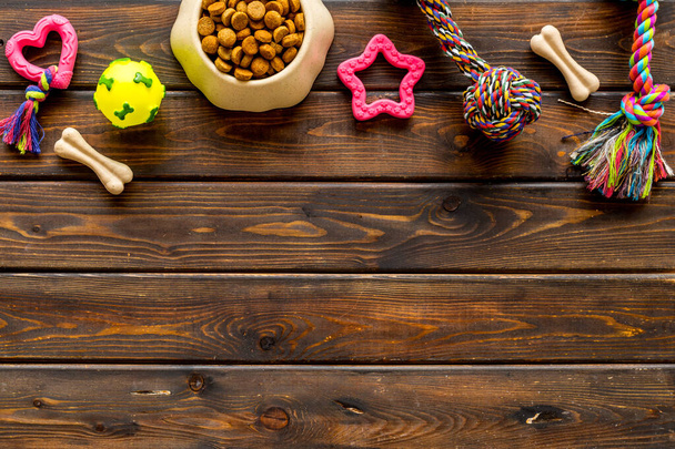 Pet toys and dry food for dogs and cats. Top view - Foto, Imagem