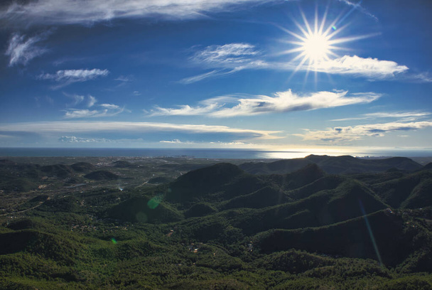 Der Aussichtspunkt Garbi in der Sierra Calderona von Valencia, Spanien - Foto, Bild