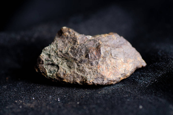 satterlyite mineral crystal sample related to shale mining - Valokuva, kuva