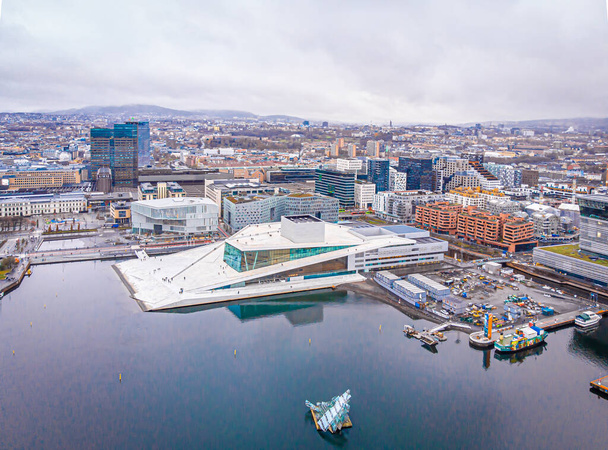Norveç 'teki Oslo operasının görüntüsü - Fotoğraf, Görsel